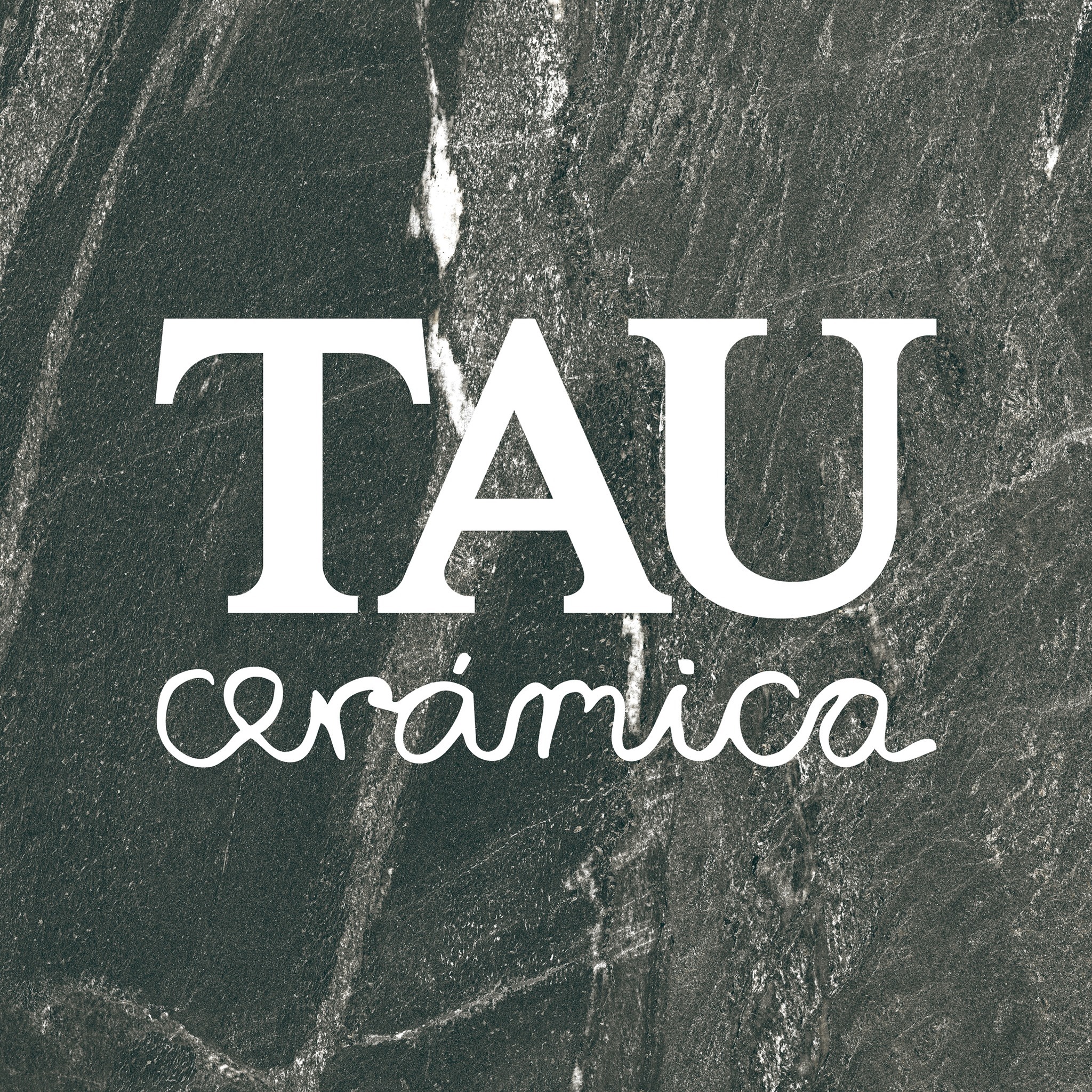 tau cerámica